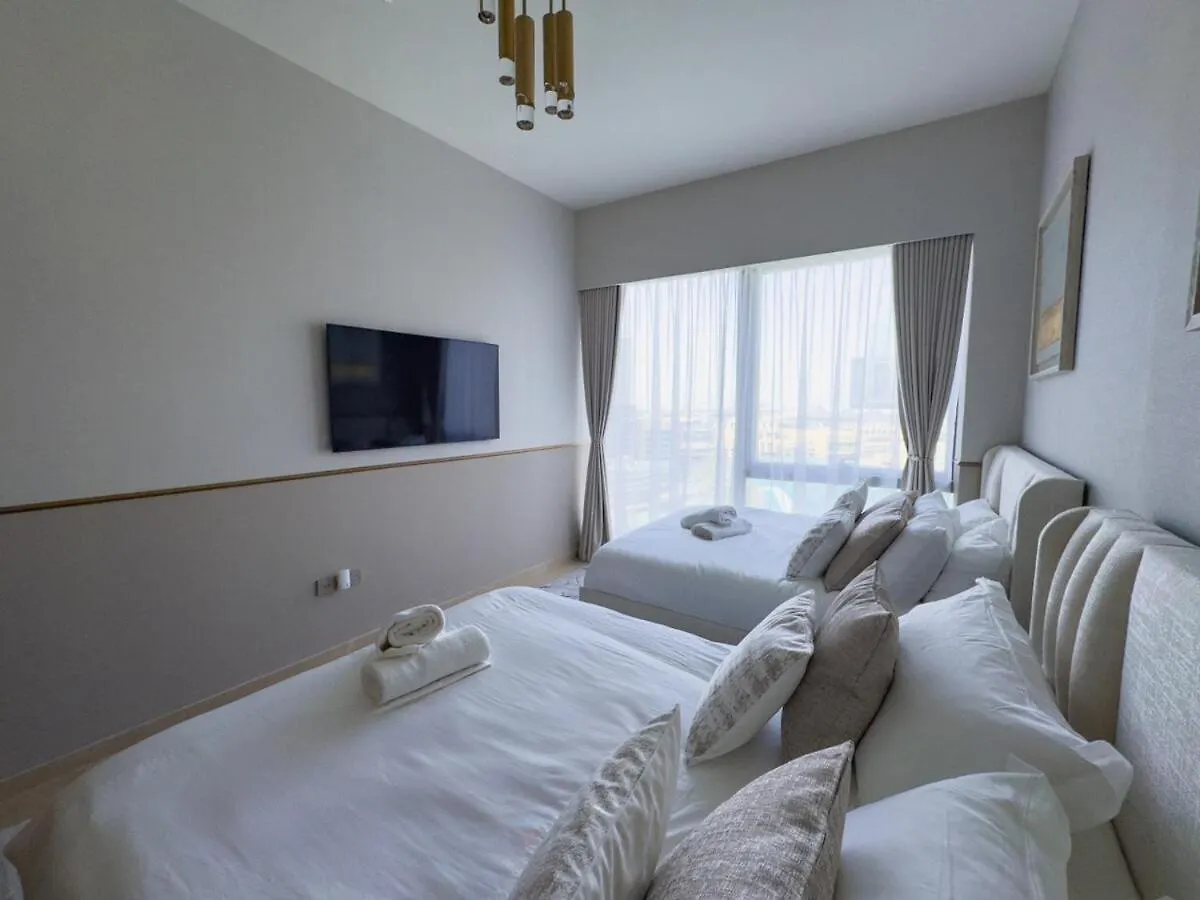 Grande Residences With Best Burj Khalifa View From 31St Floor For 8-Guests Dubai